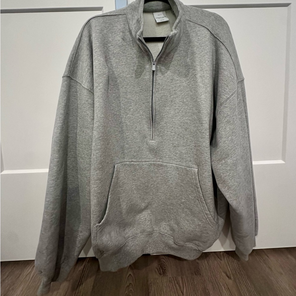 Aritzia zip sweater
